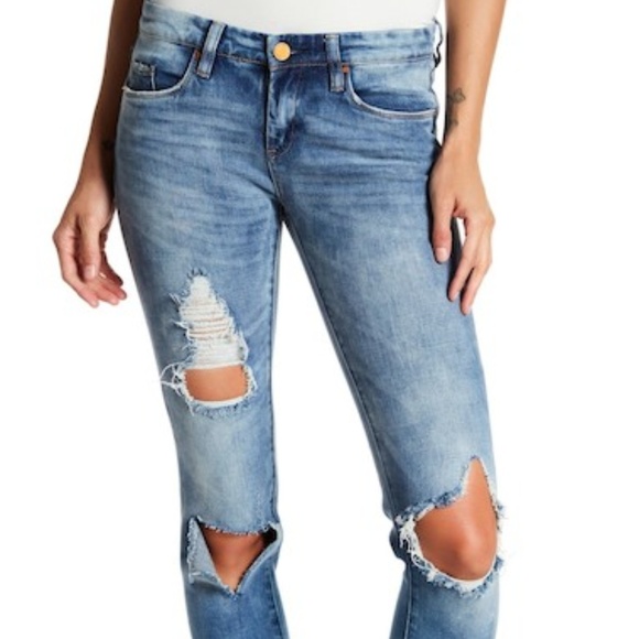 NWT Blank NYC Skinny Classic Ripped Jeans 28/30 - Picture 2 of 7